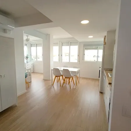 Play-puig Flat Lejlighed *